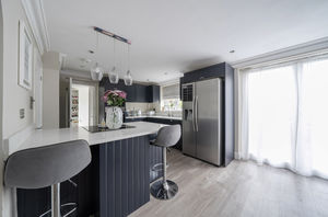 Kitchen diner angle 2- click for photo gallery